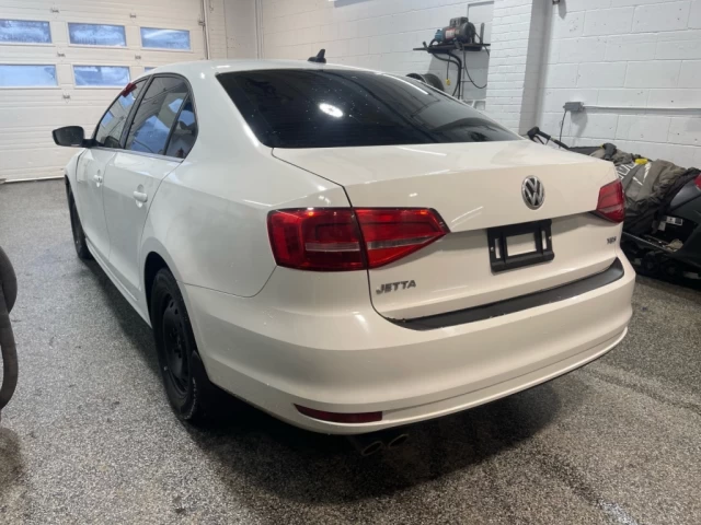 Volkswagen Jetta Comfortline 2015