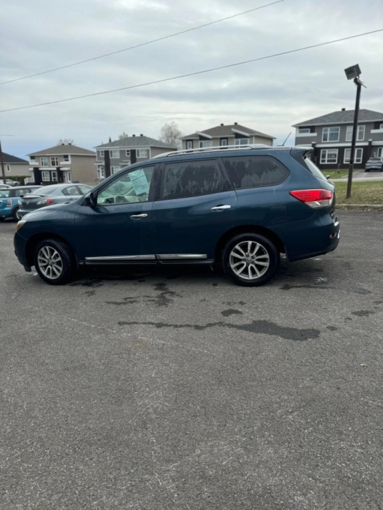 2014 Nissan Pathfinder SL Image principale