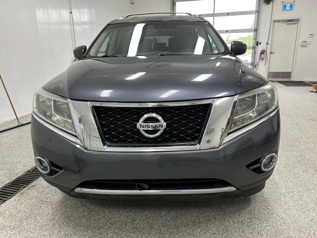 2014 Nissan Pathfinder SV Image principale