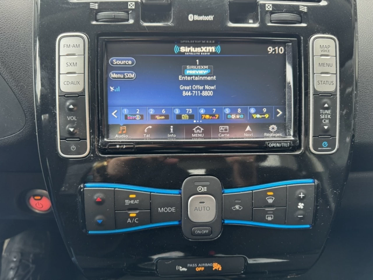 2016 Nissan LEAF SV Main Image