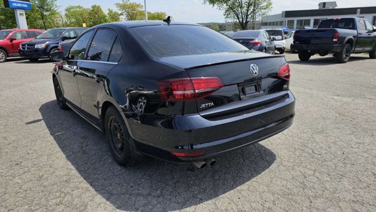 2017 Volkswagen Jetta Édition Wolfsburg Main Image