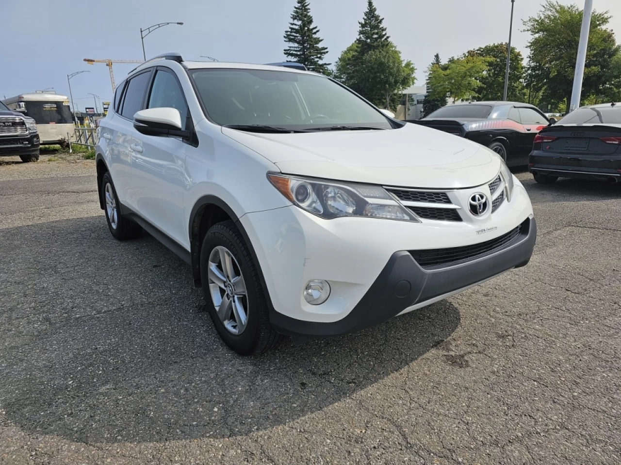 2015 Toyota RAV4 XLE Image principale