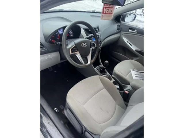 Hyundai Accent  2012