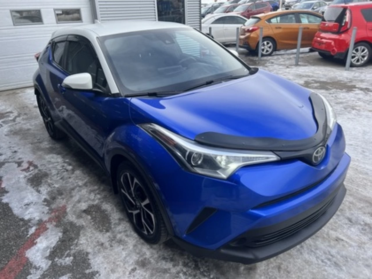 2018 Toyota C-HR XLE Image principale