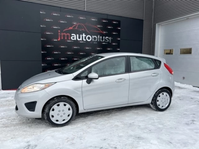 Ford Fiesta SE 2013