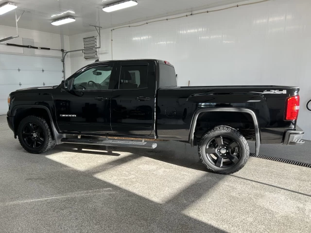 GMC Sierra 1500 4WD Double Cab 143.5" 2015