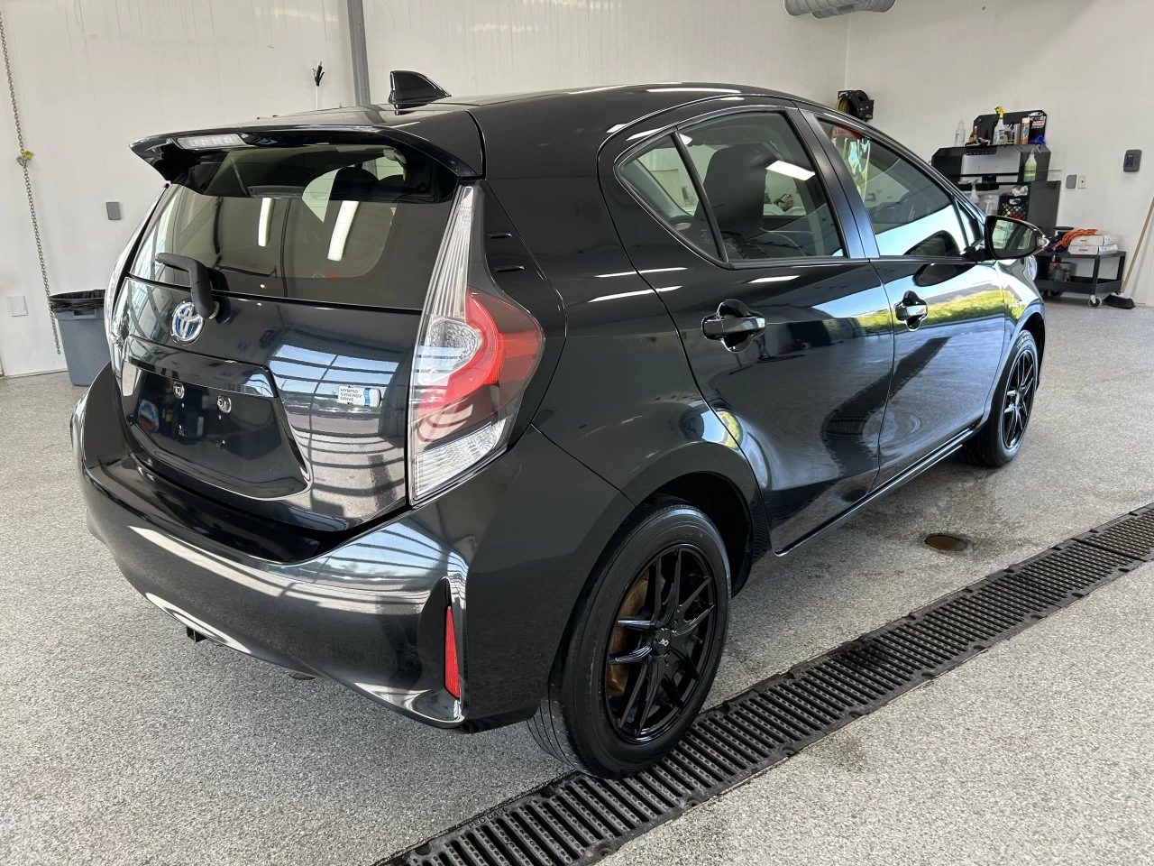 2018 Toyota Prius c Auto Image principale