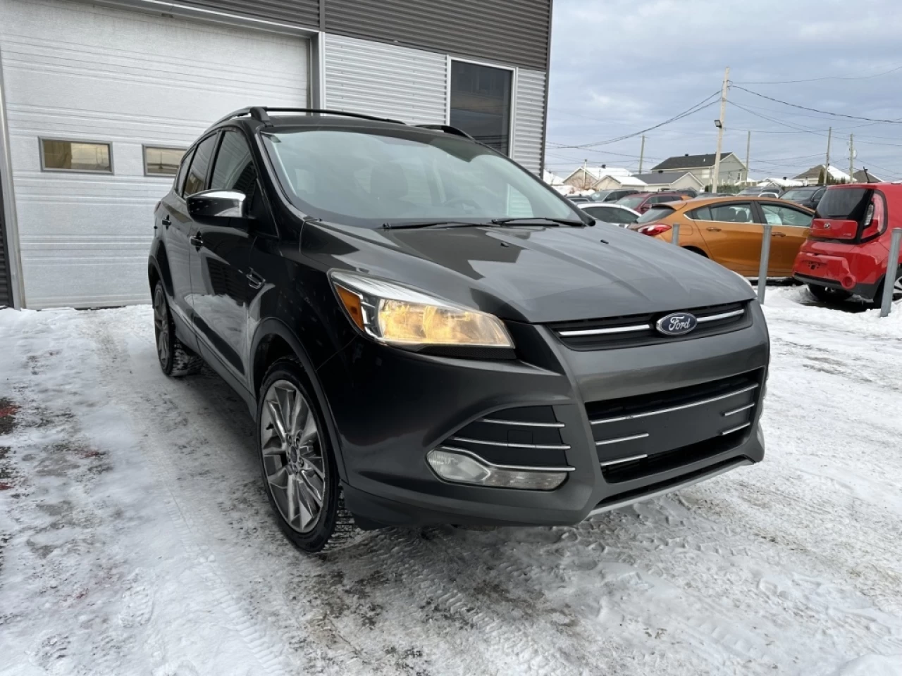 2016 Ford Escape SE Main Image