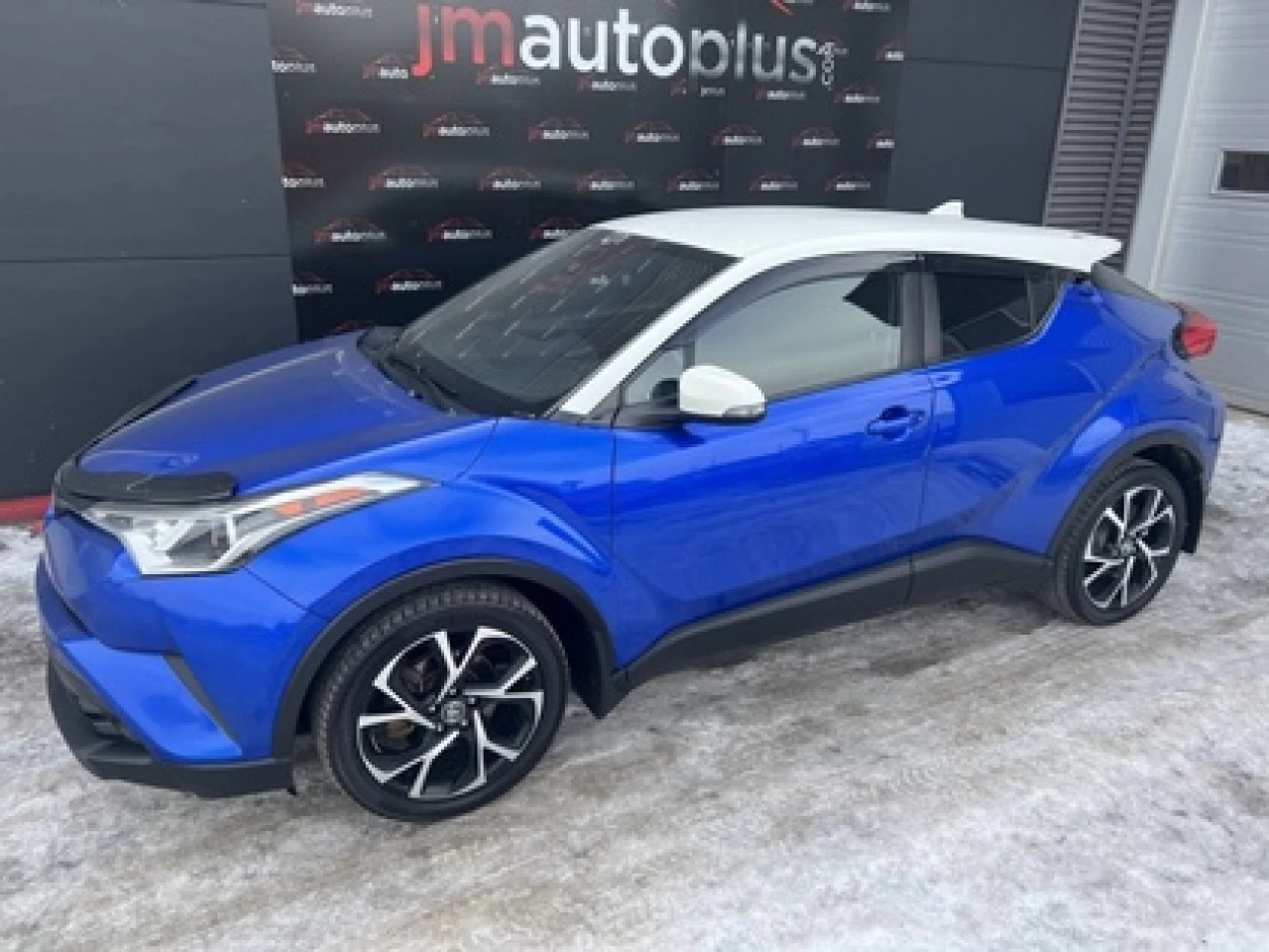 2018 Toyota C-HR XLE Image principale