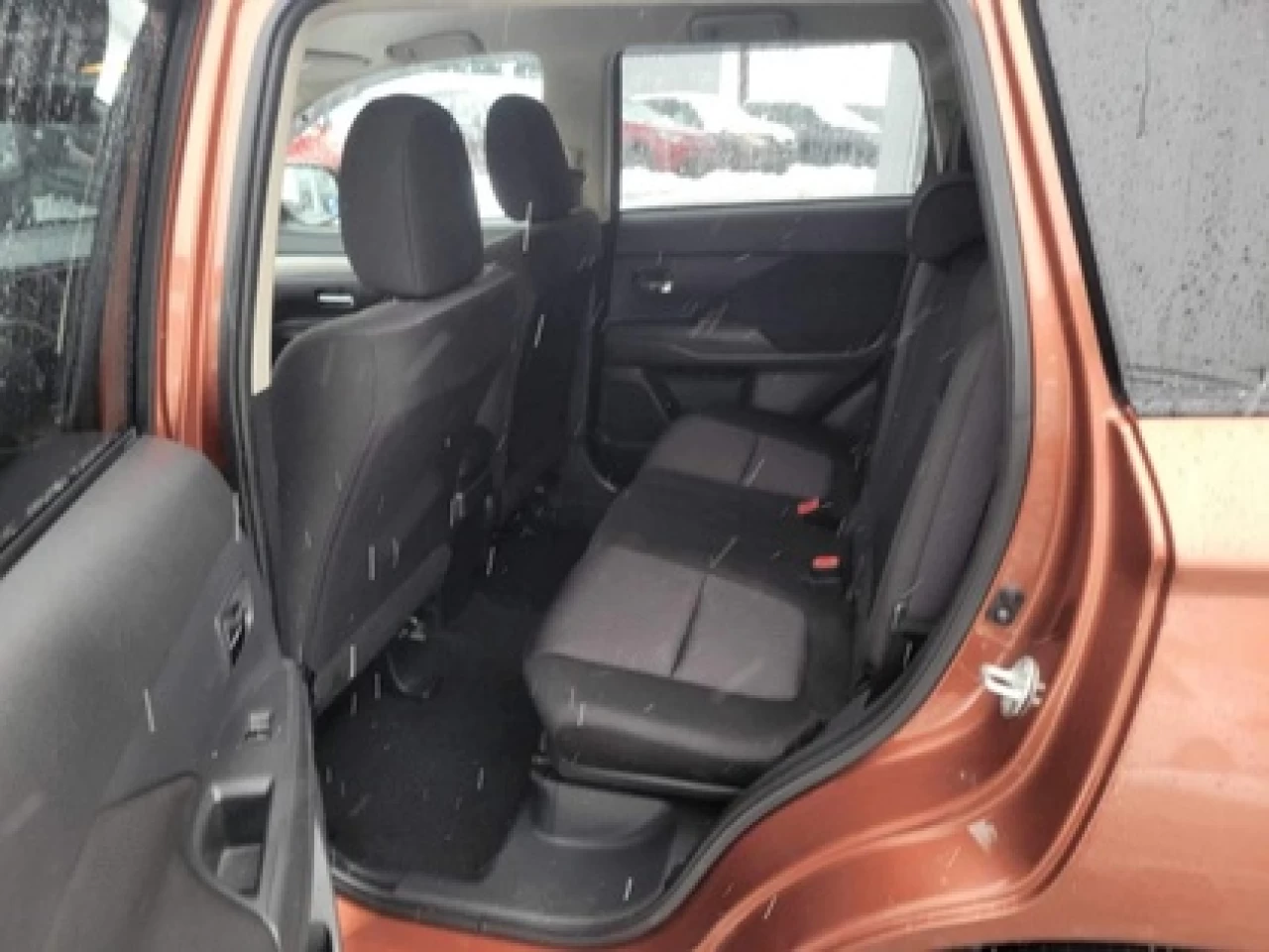 2014 Mitsubishi Outlander SE AWD 7 PASSAGERS Main Image