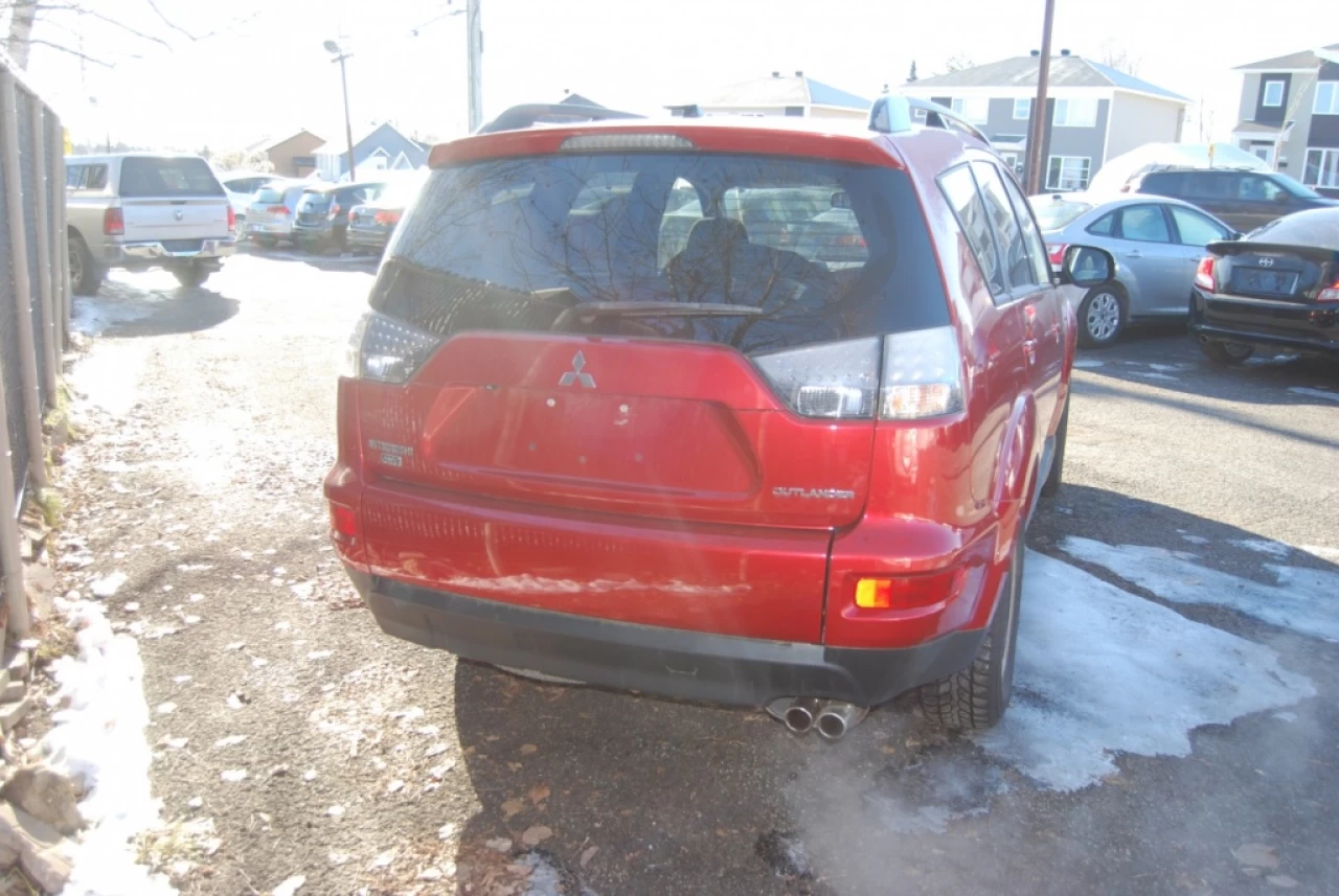 2012 Mitsubishi Outlander LS Image principale