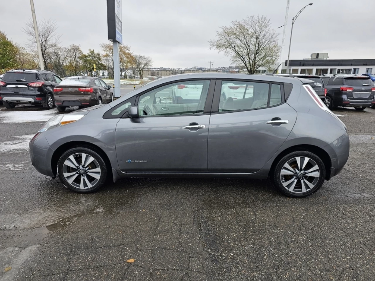 2016 Nissan Leaf SV Image principale