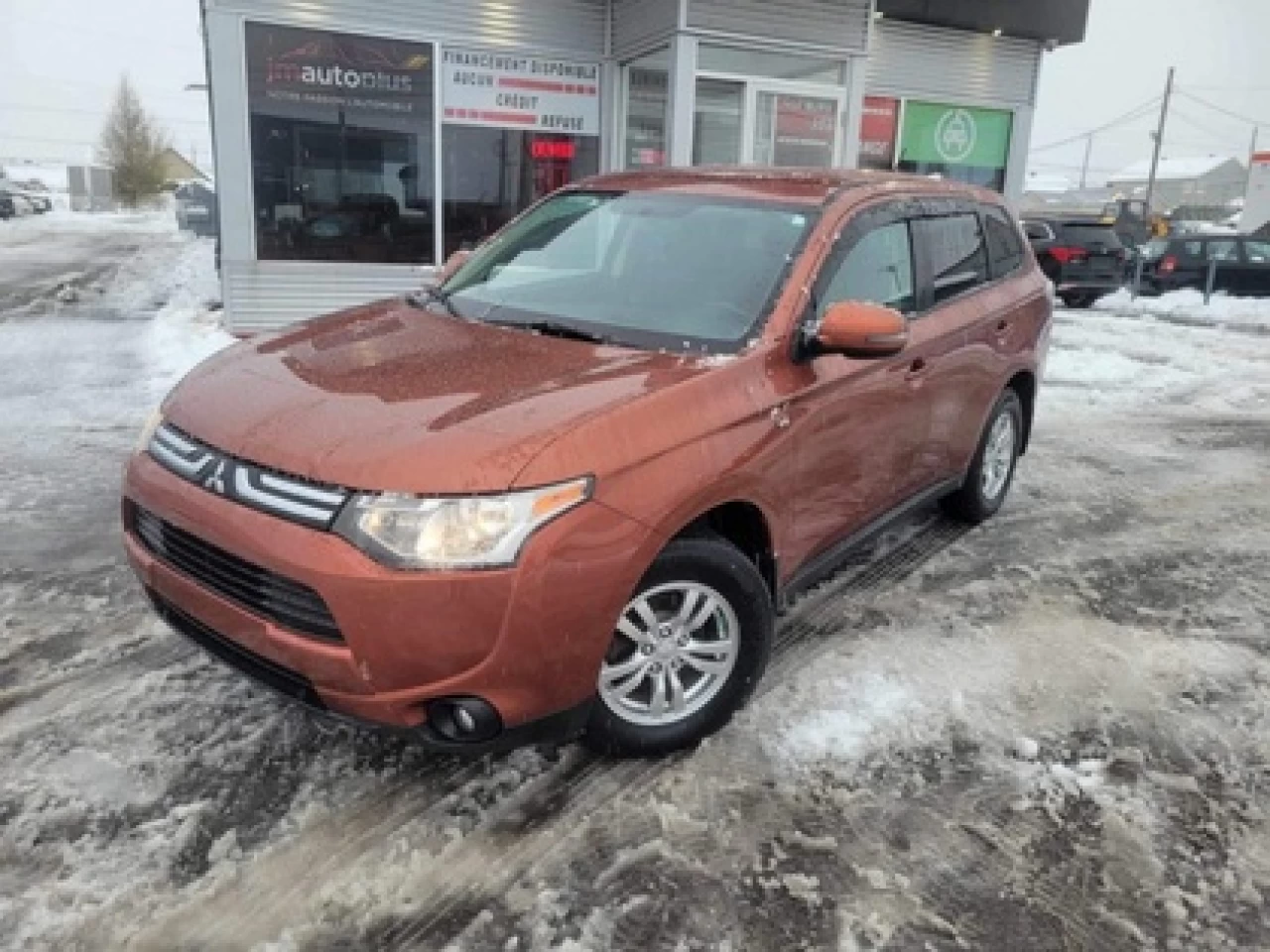 2014 Mitsubishi Outlander SE AWD 7 PASSAGERS Main Image