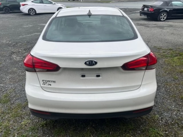 Kia Forte LX/LX+/EX/EX Luxe/EX+ 2017