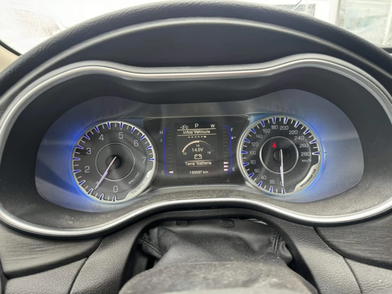 2015 Chrysler 200 LimitÉe Main Image