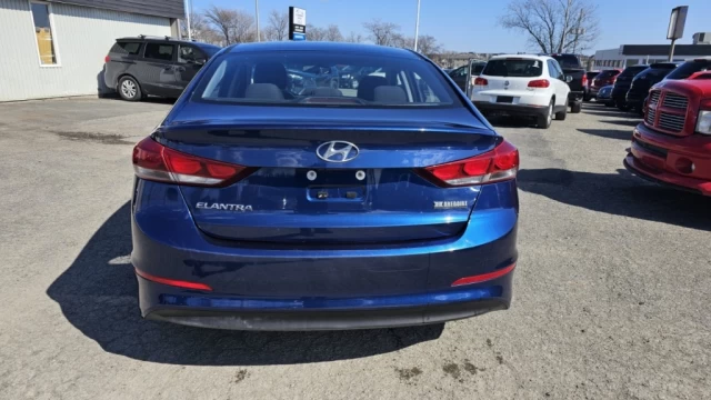 Hyundai Elantra LE 2017