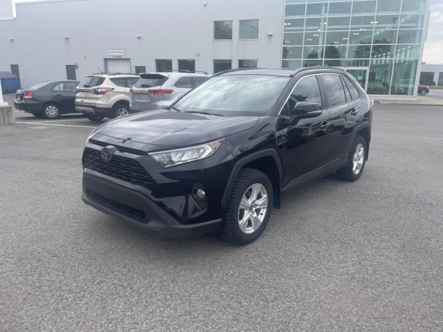 Toyota RAV4 XLE 2021