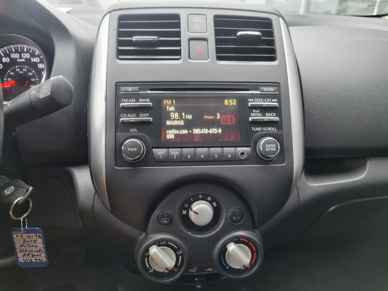 2014 Nissan Versa Note SV Image principale