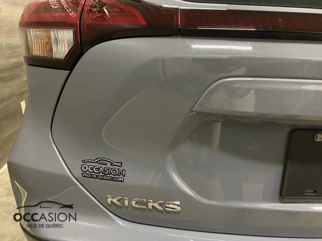 2022 Nissan Kicks SV FWD Image principale