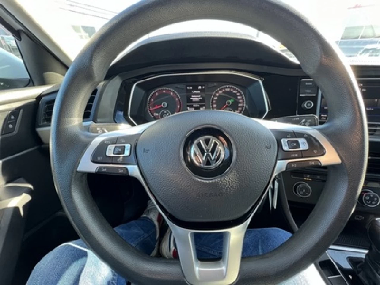 2019 Volkswagen Jetta Comfortline Main Image