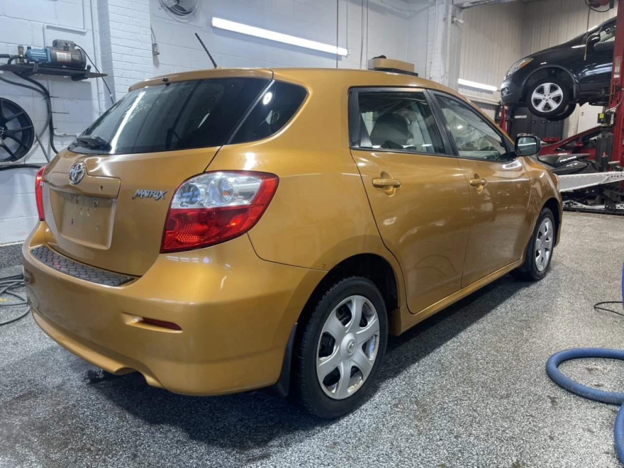 2010 Toyota Matrix XR Main Image