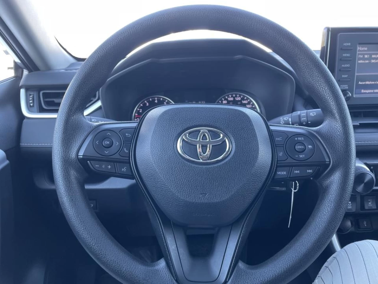 2021 Toyota RAV4 LE AWD Image principale