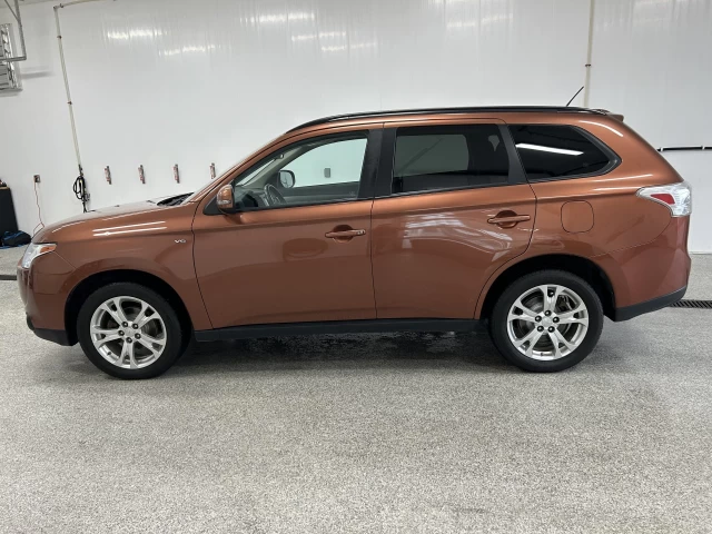 Mitsubishi Outlander SE 2014