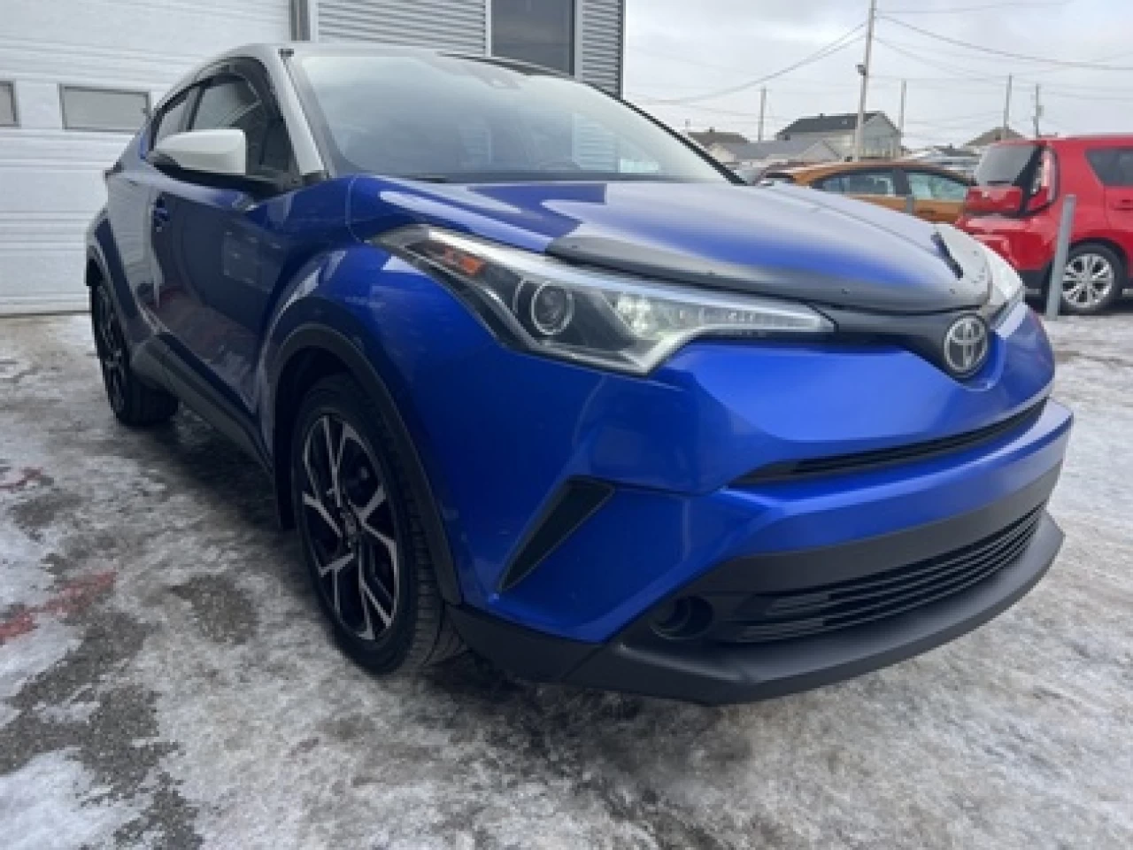 2018 Toyota C-HR XLE Image principale