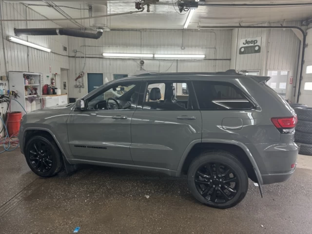 Jeep Grand Cherokee Altitude 2021