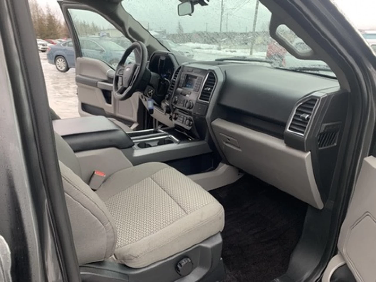 2016 Ford F-150 300-a Image principale