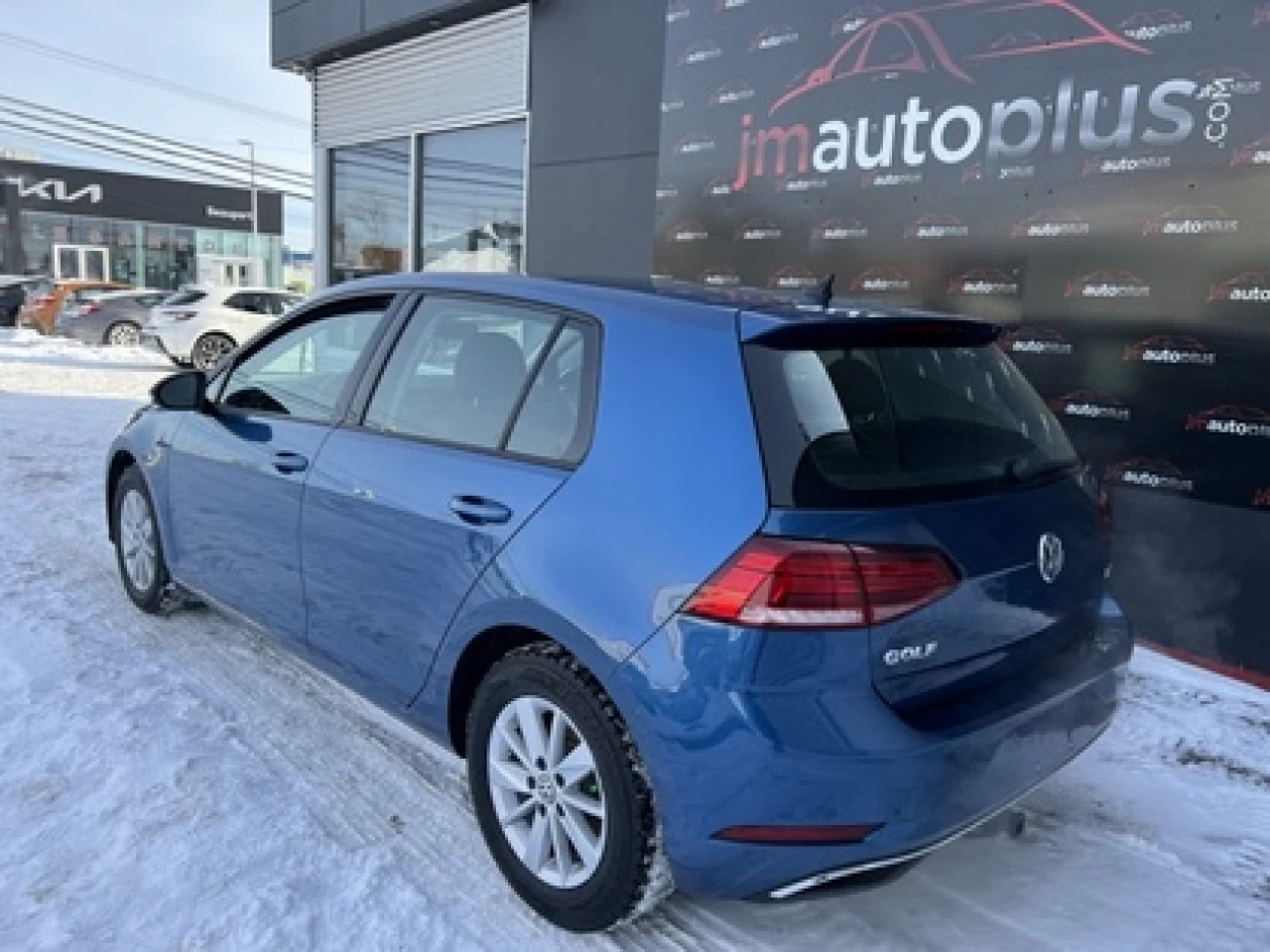 2018 Volkswagen Golf Trendline Main Image