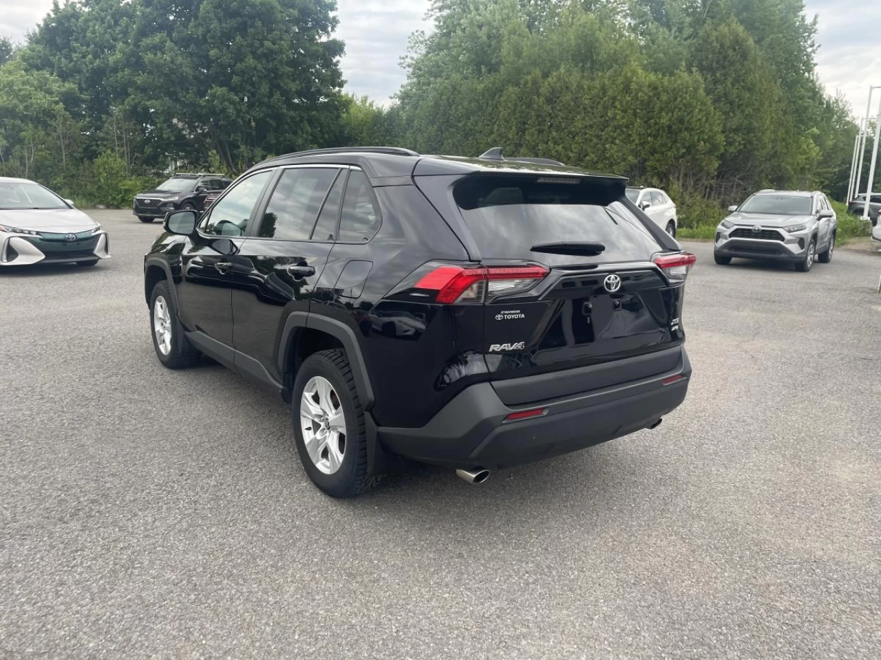 2021 Toyota RAV4 XLE Main Image