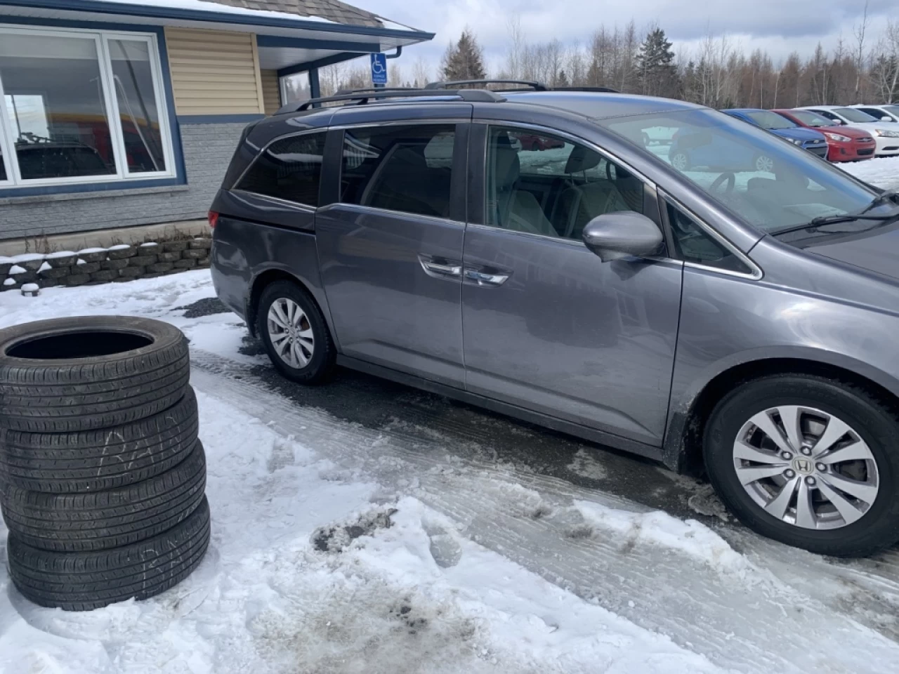 2016 Honda Odyssey EX Image principale