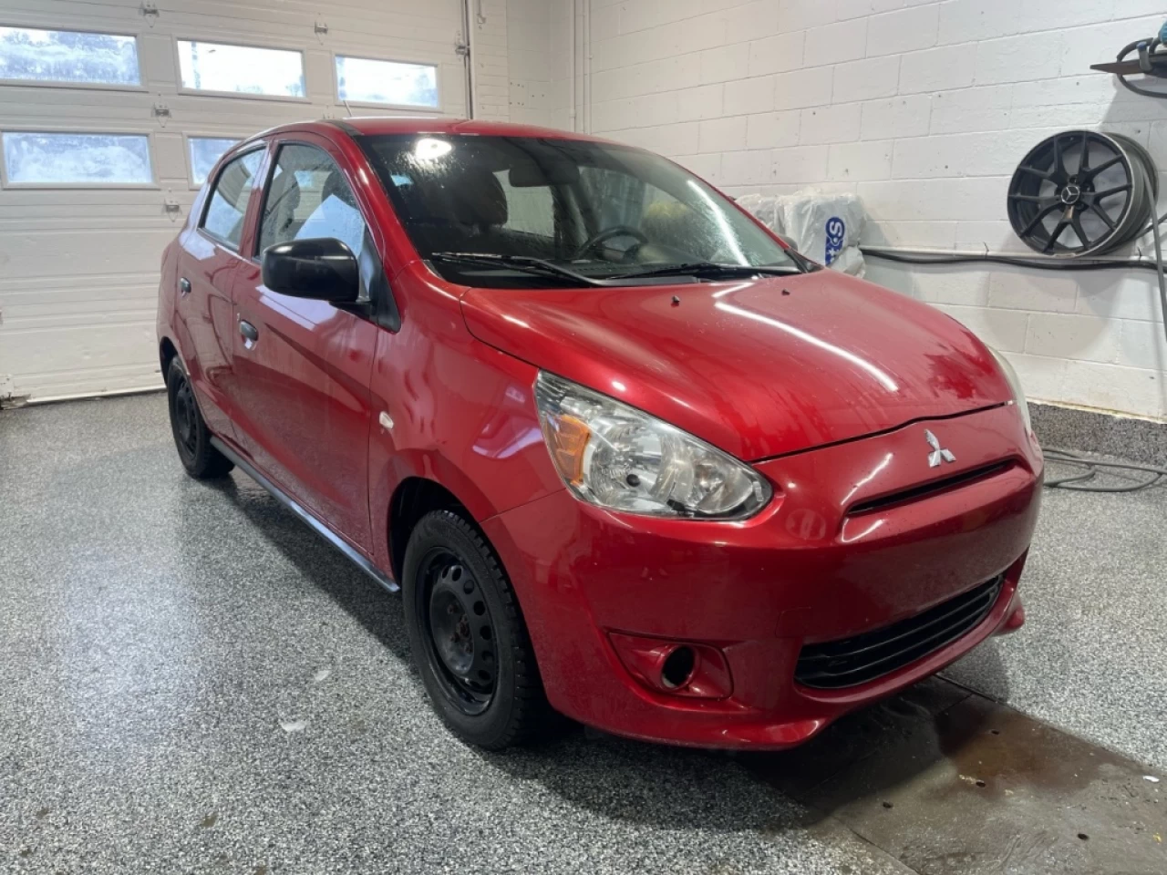 2015 Mitsubishi Mirage ES Image principale