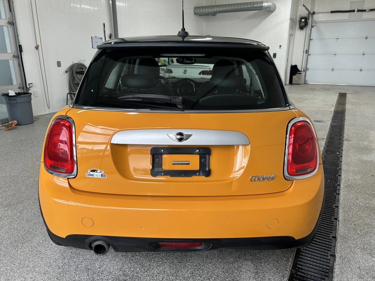 2015 Mini Cooper 3dr HB Main Image