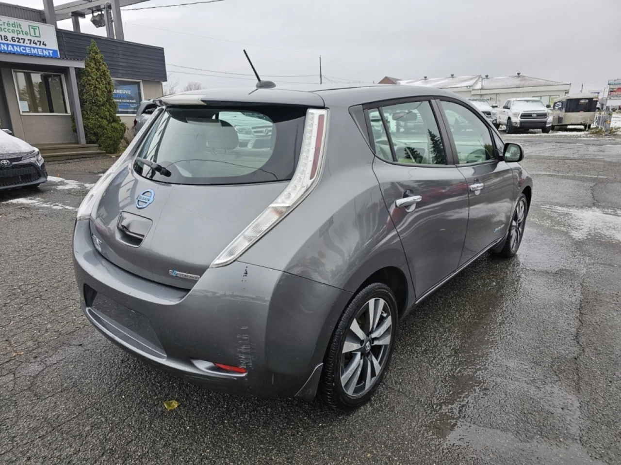 2016 Nissan Leaf SV Image principale