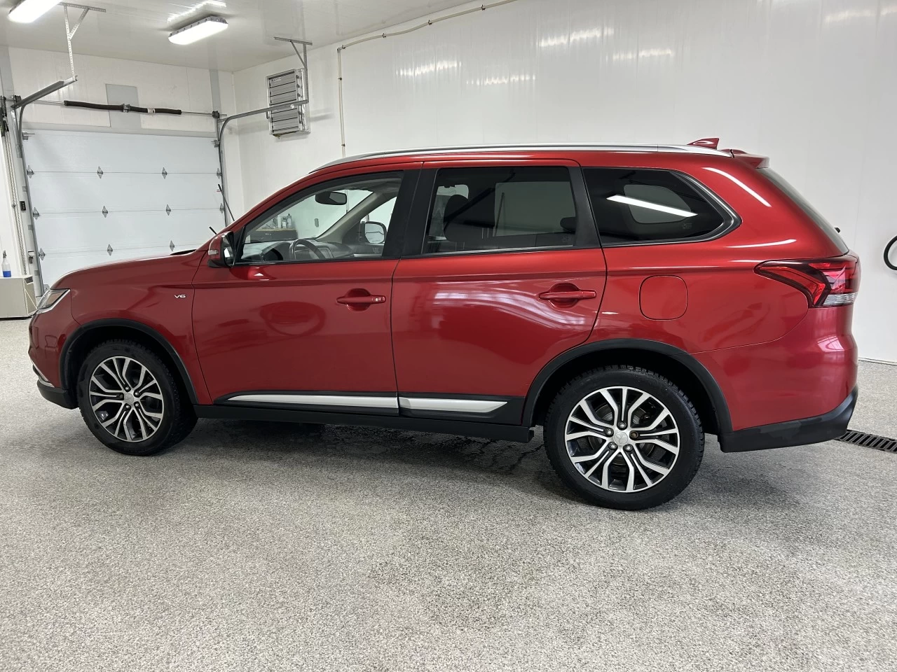 2018 Mitsubishi Outlander SE Main Image