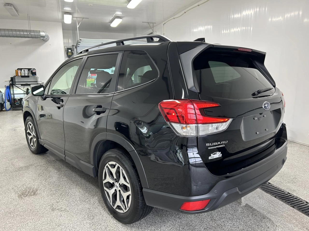 2022 Subaru Forester Convenience Main Image