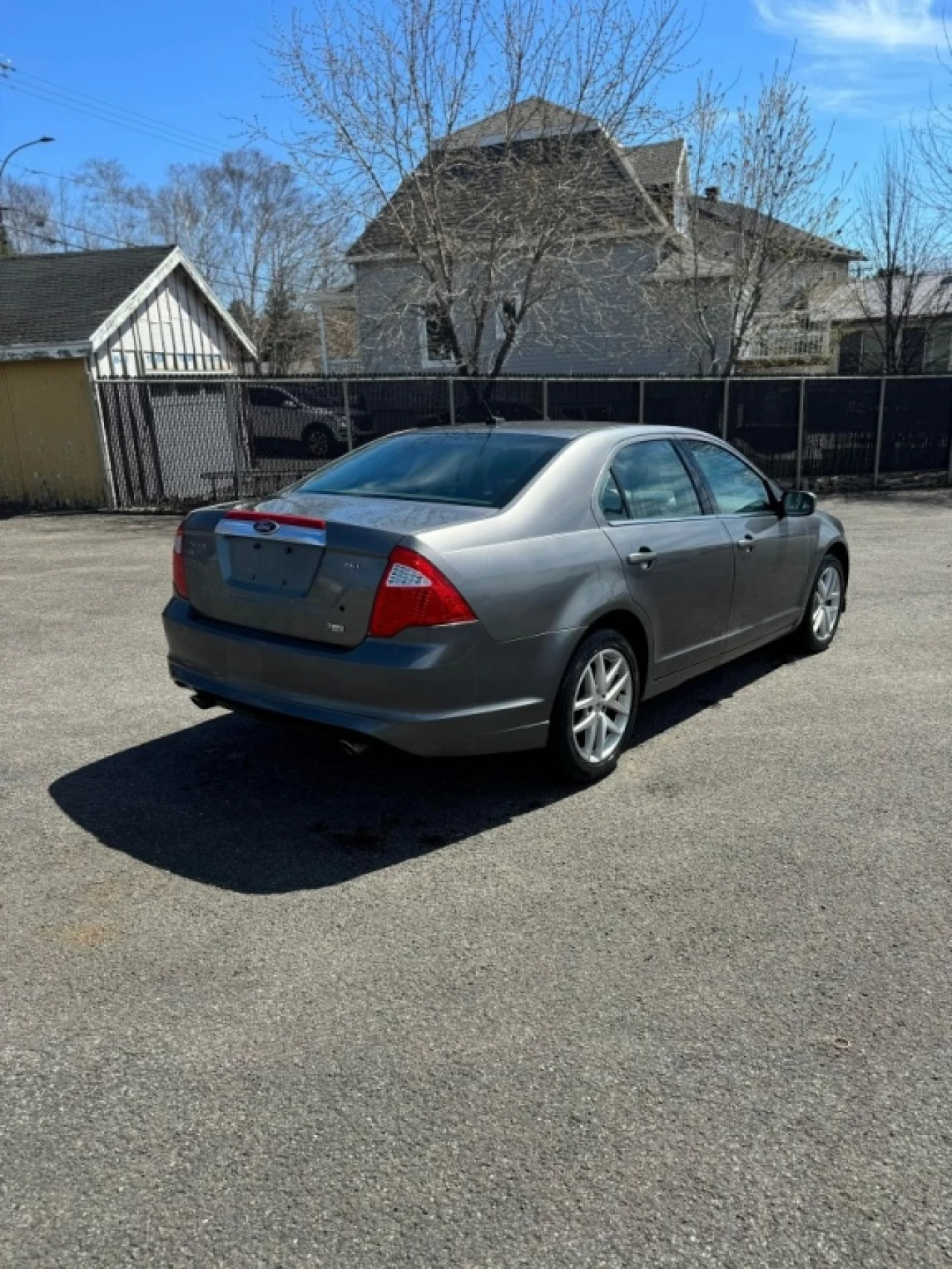 2010 Ford Fusion SEL Main Image