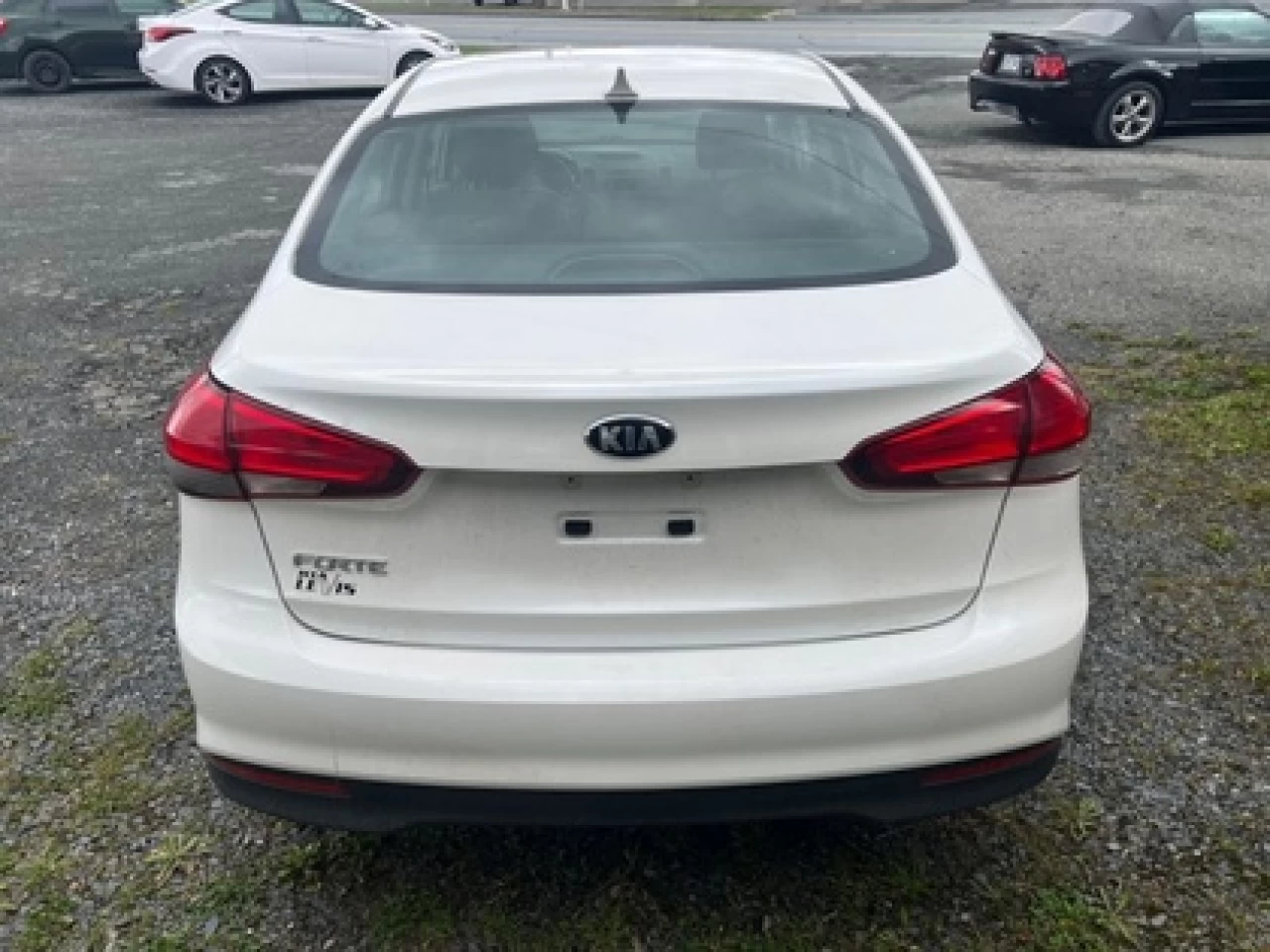 2017 Kia Forte LX/LX+/EX/EX Luxe/EX+ Main Image