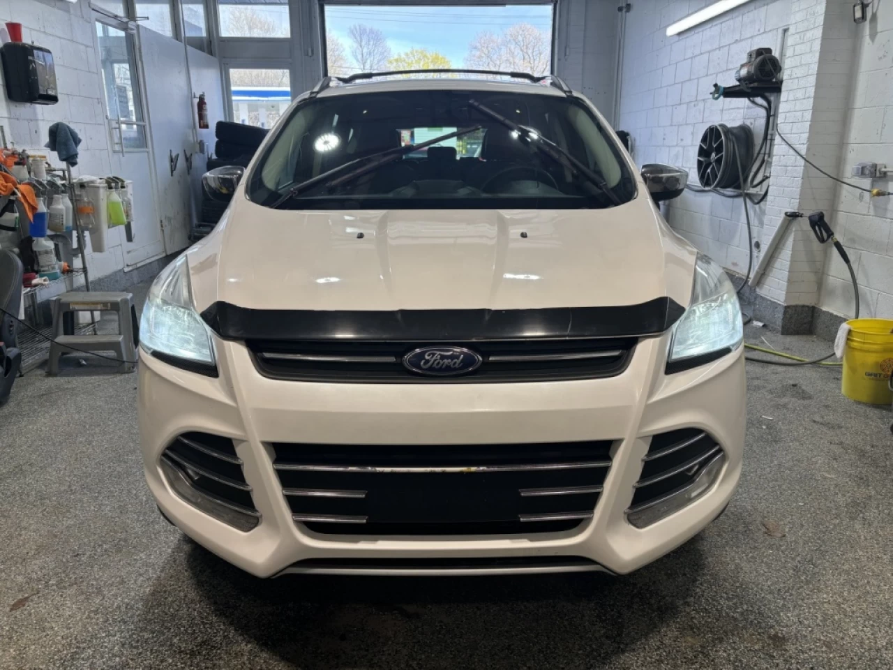 2016 Ford Escape SE Main Image