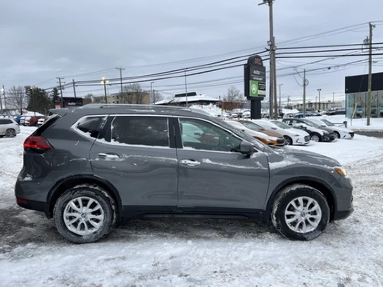 2018 Nissan Rogue SV AWD Main Image