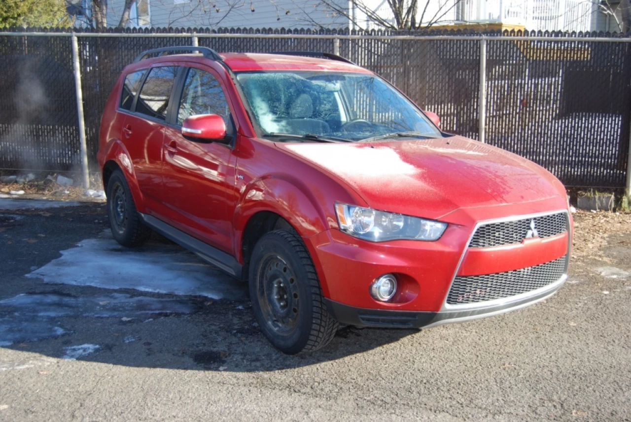 2012 Mitsubishi Outlander LS Main Image