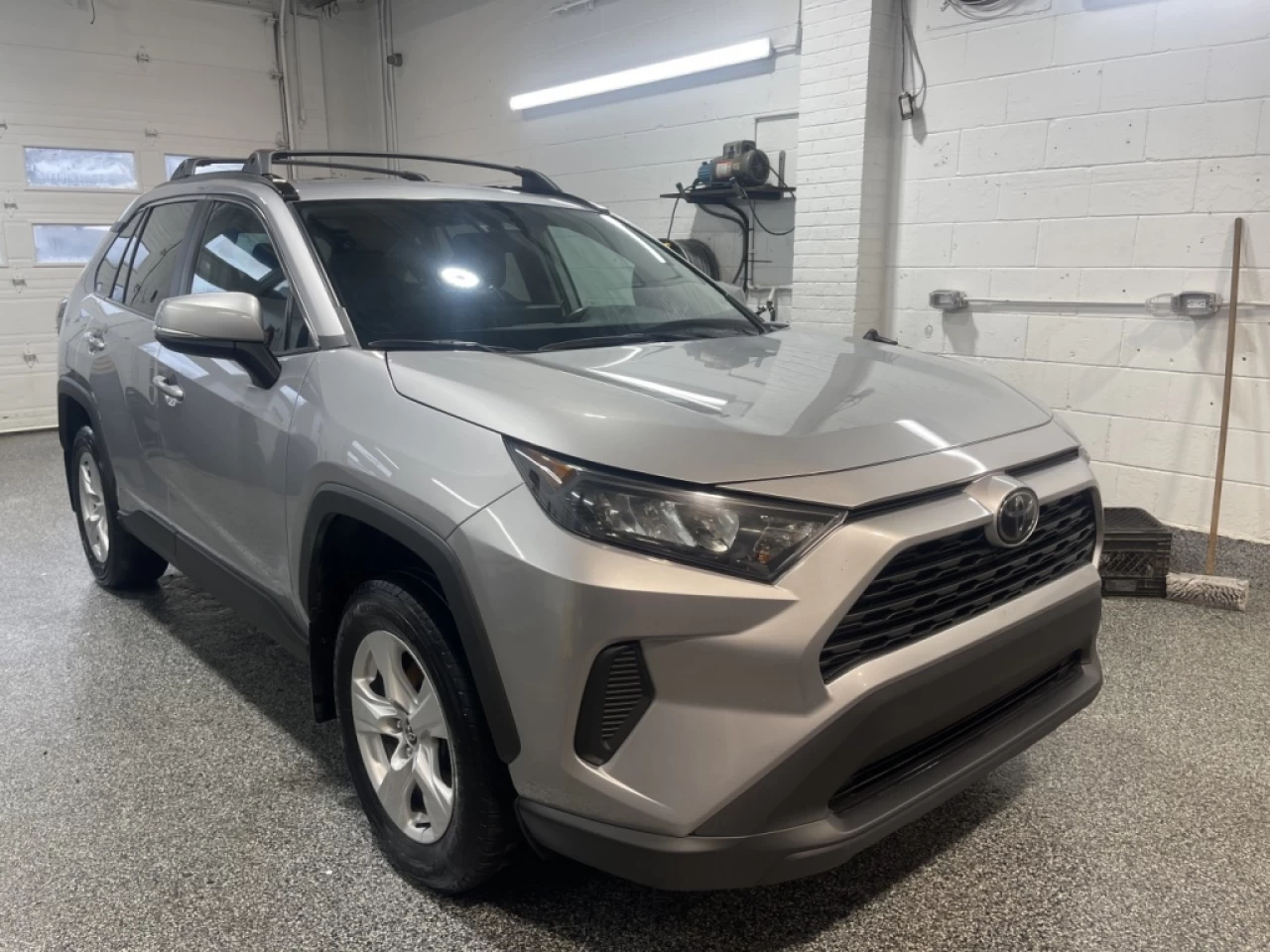 2019 Toyota RAV4 LE Main Image