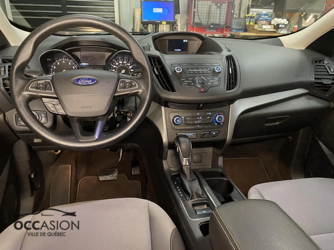 2019 Ford Escape S FWD Image principale