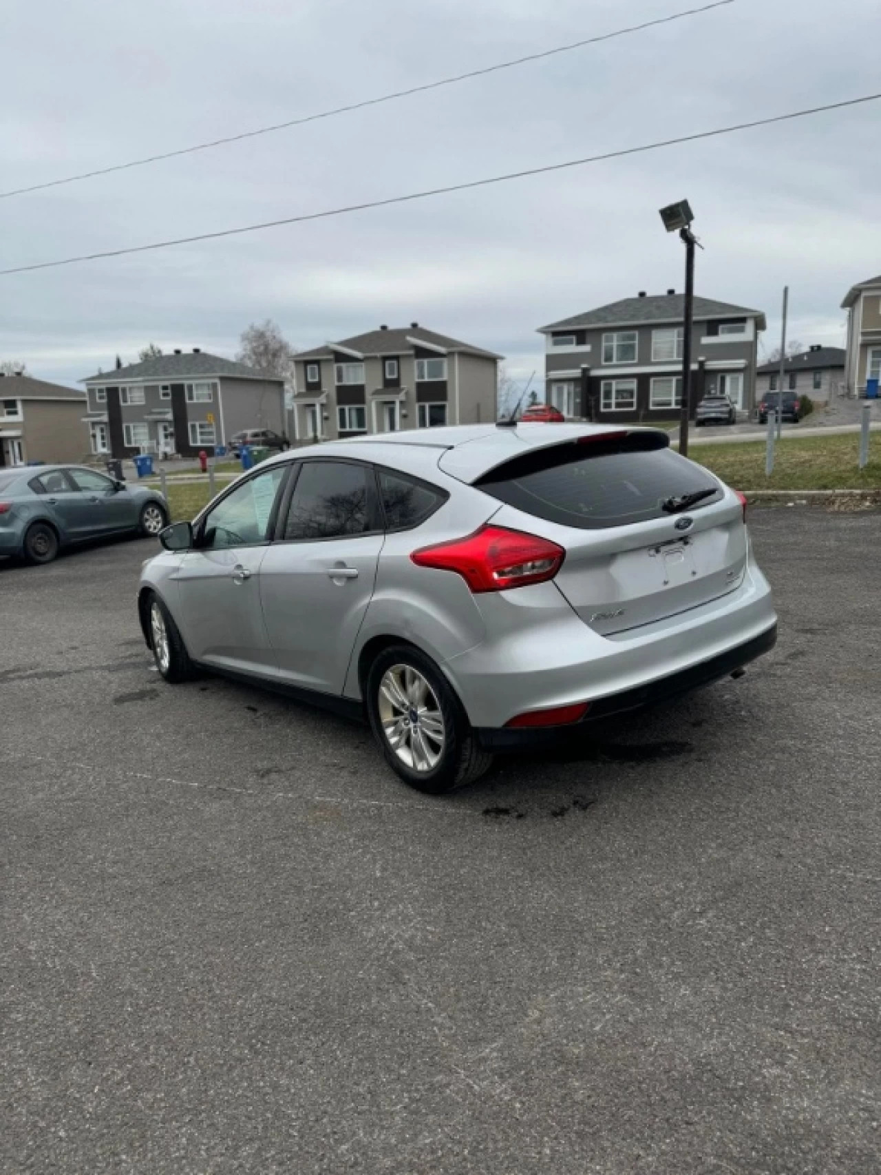 2016 Ford Focus SE Image principale