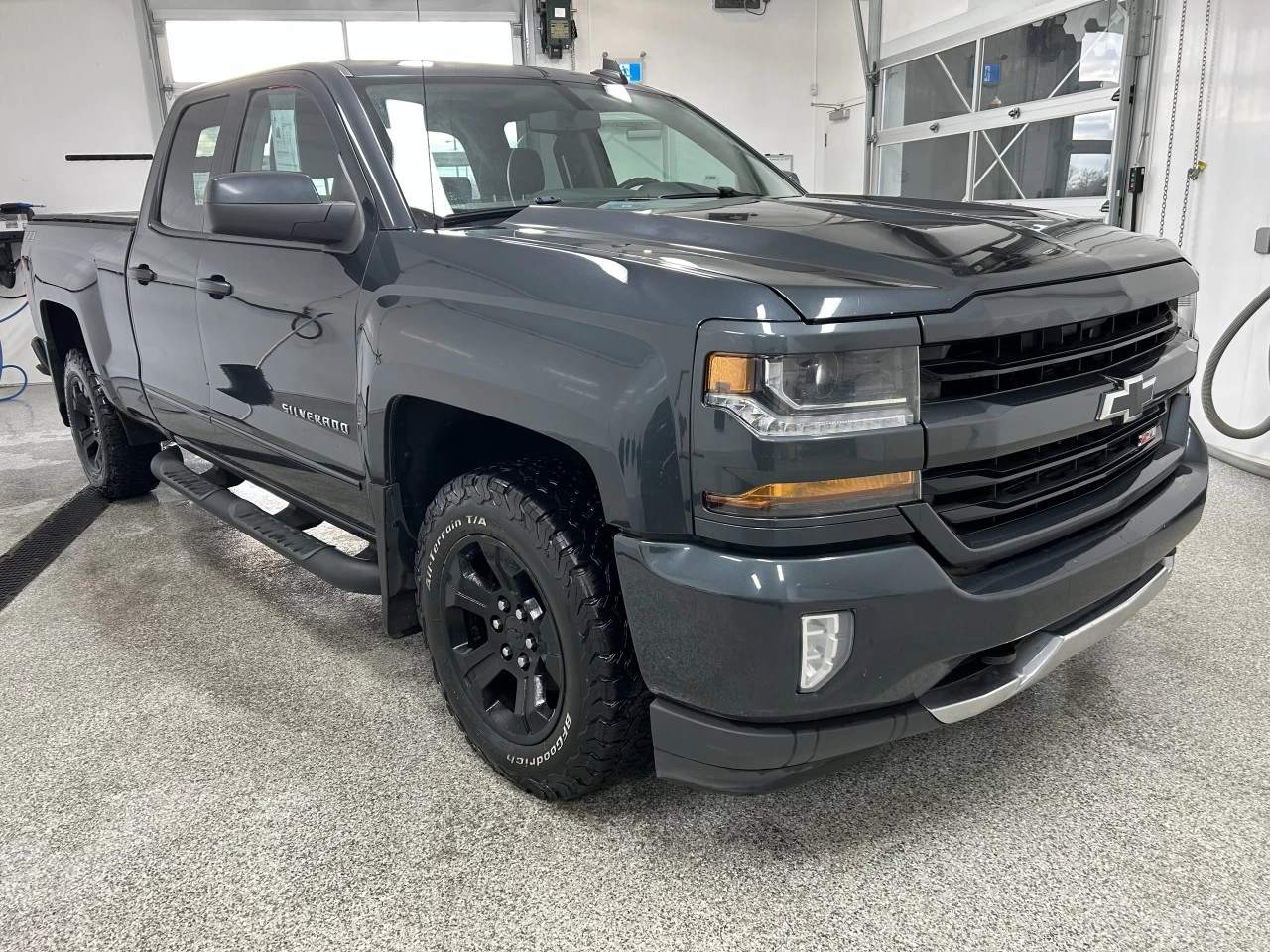 2019 Chevrolet Silverado 1500 LD LT Main Image