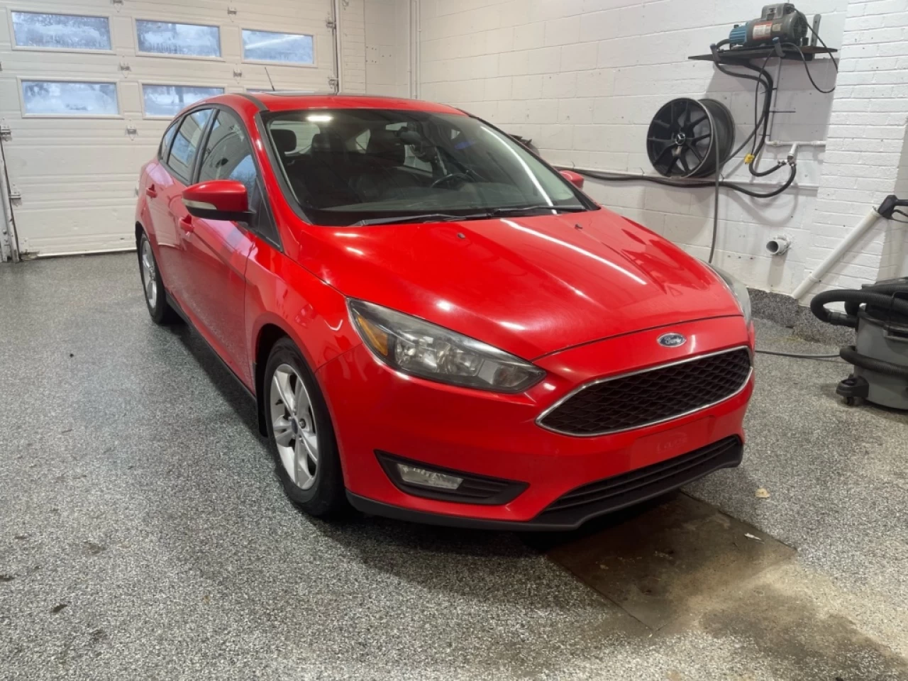 2015 Ford Focus SE Main Image