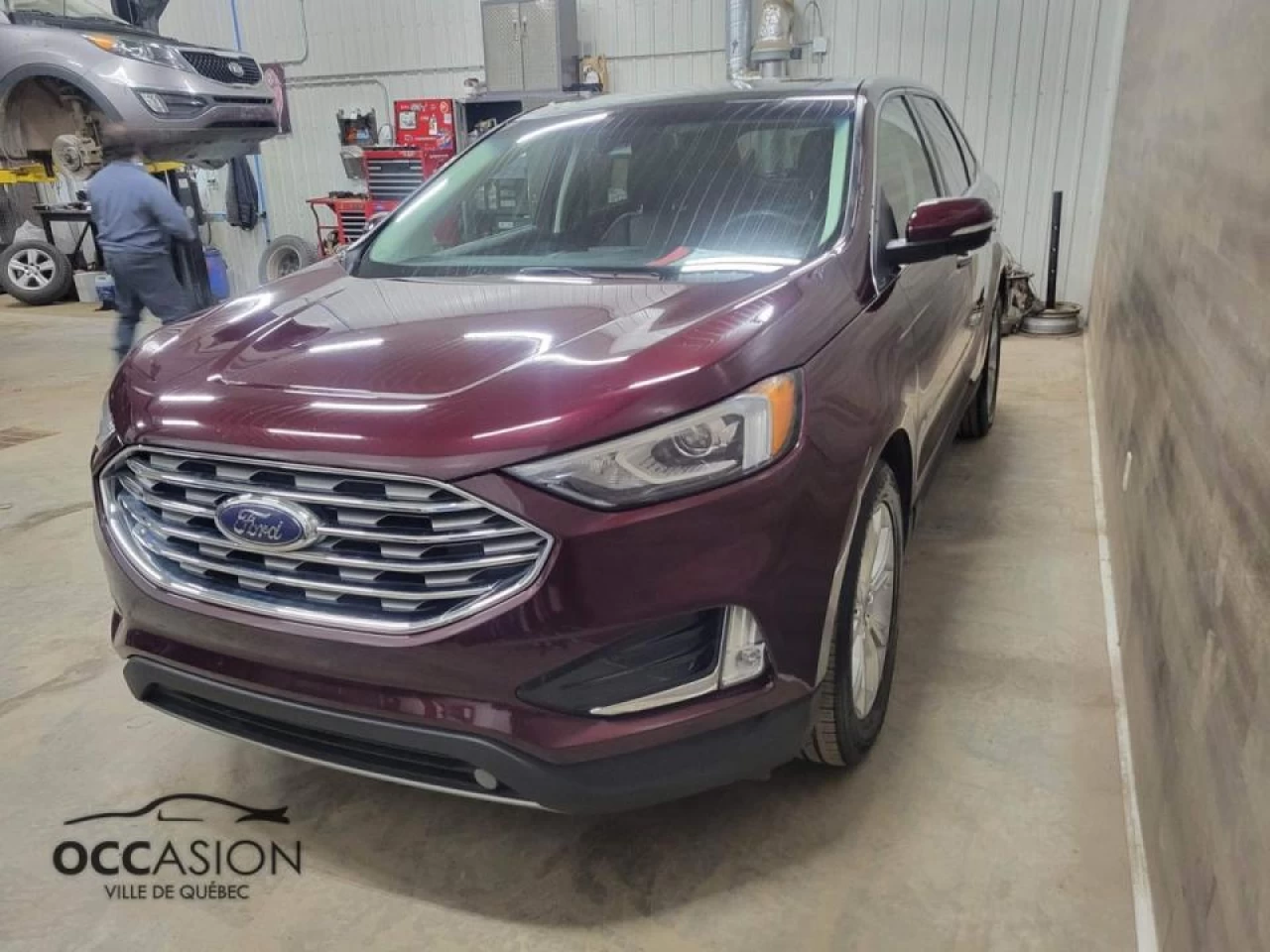 2020 Ford Edge Titanium AWD Main Image