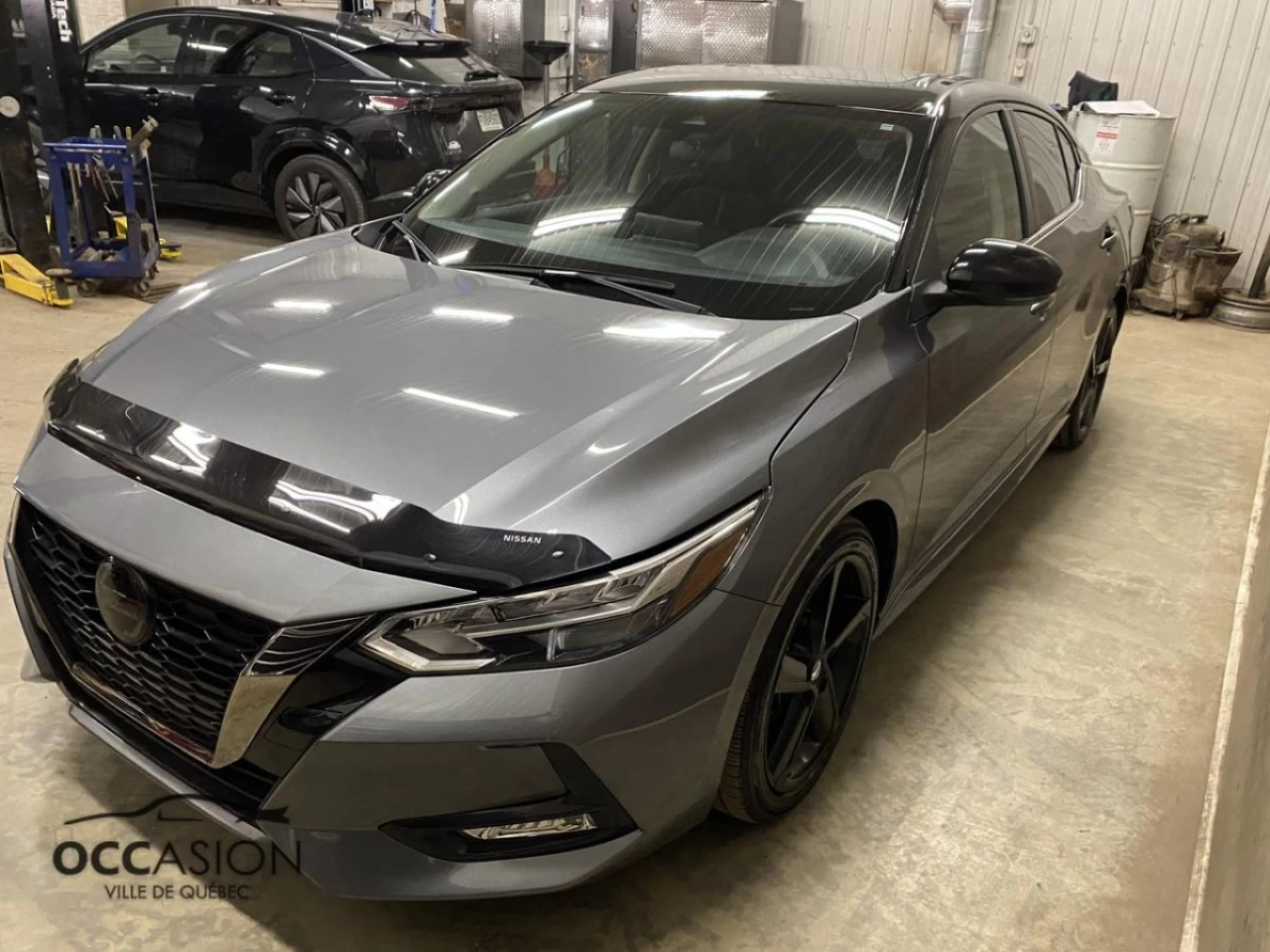 2022 Nissan Sentra SR Midnight Edition CVT Image principale